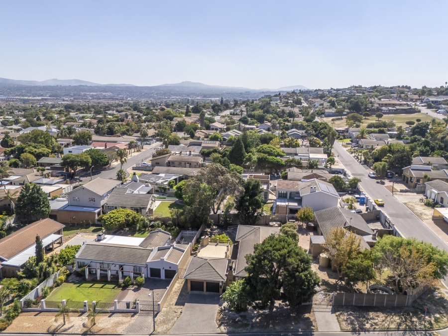 4 Bedroom Property for Sale in Protea Heights Western Cape